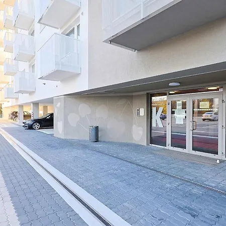 Near Airport - Balcony & Free Parking * Bratysława